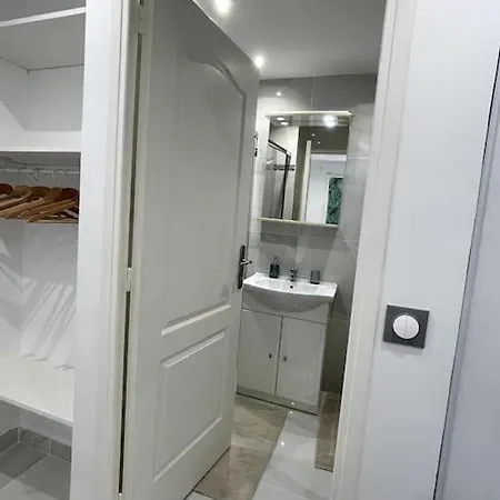 Cosy Et Moderne Proche De Disneyland Appartement